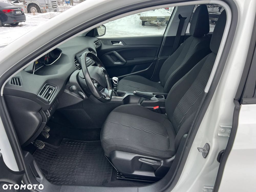 Peugeot 308 BlueHDi 100 Stop & Start Access - 13