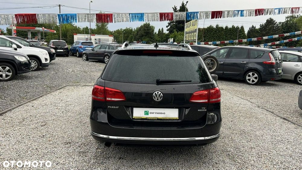 Volkswagen Passat - 11