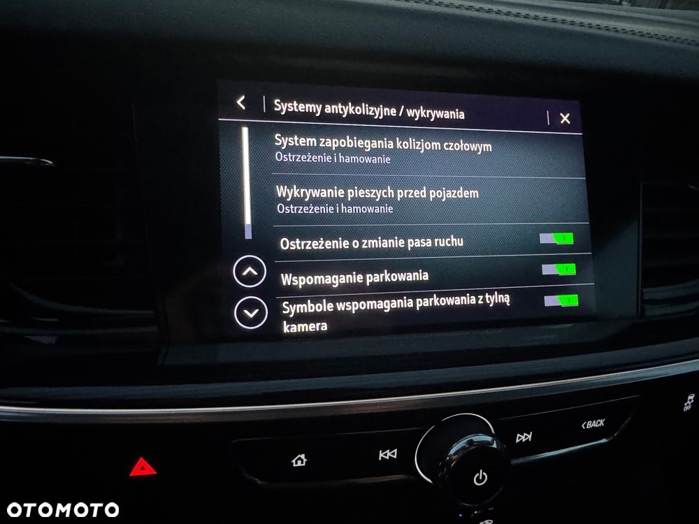 Opel Insignia 1.5 T Exclusive S&S - 24
