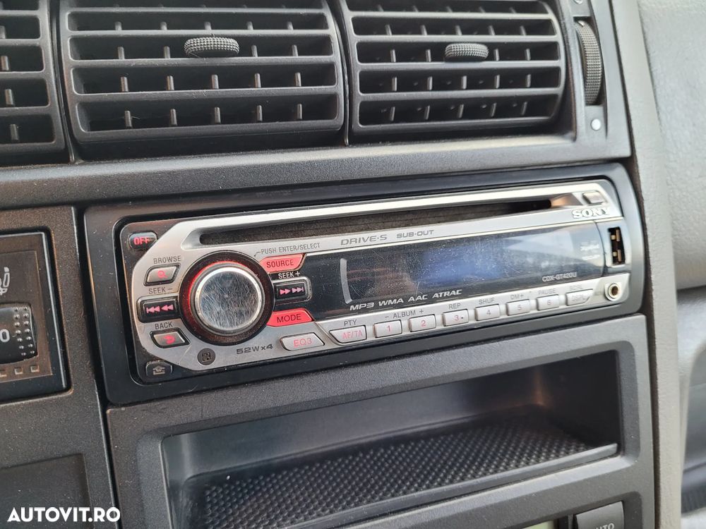 Volkswagen Multivan - 10