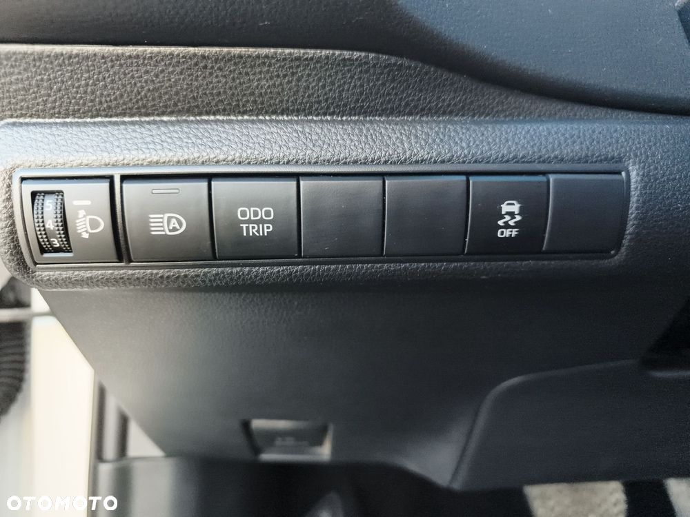 Toyota Corolla 1.8 Hybrid Comfort - 22