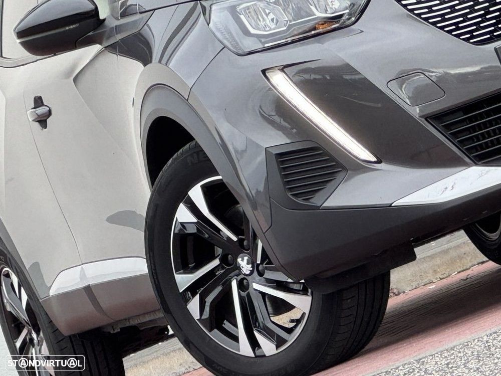 Peugeot 2008 1.5 BlueHDi Allure Pack EAT8 - 37