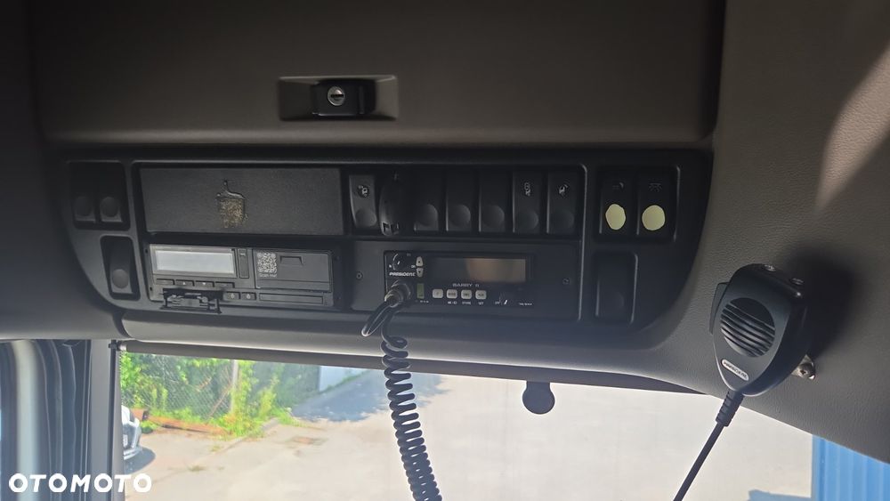 DAF 105 - 8