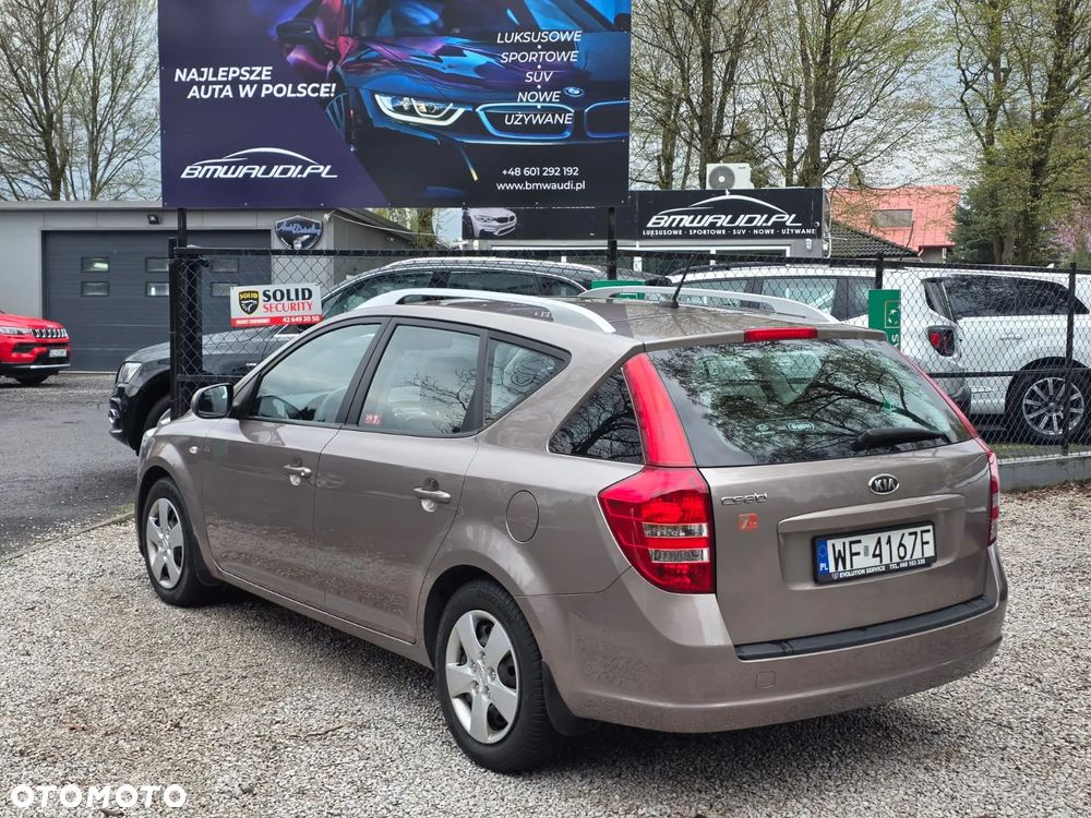 Kia Ceed 1.6 Comfort - 10