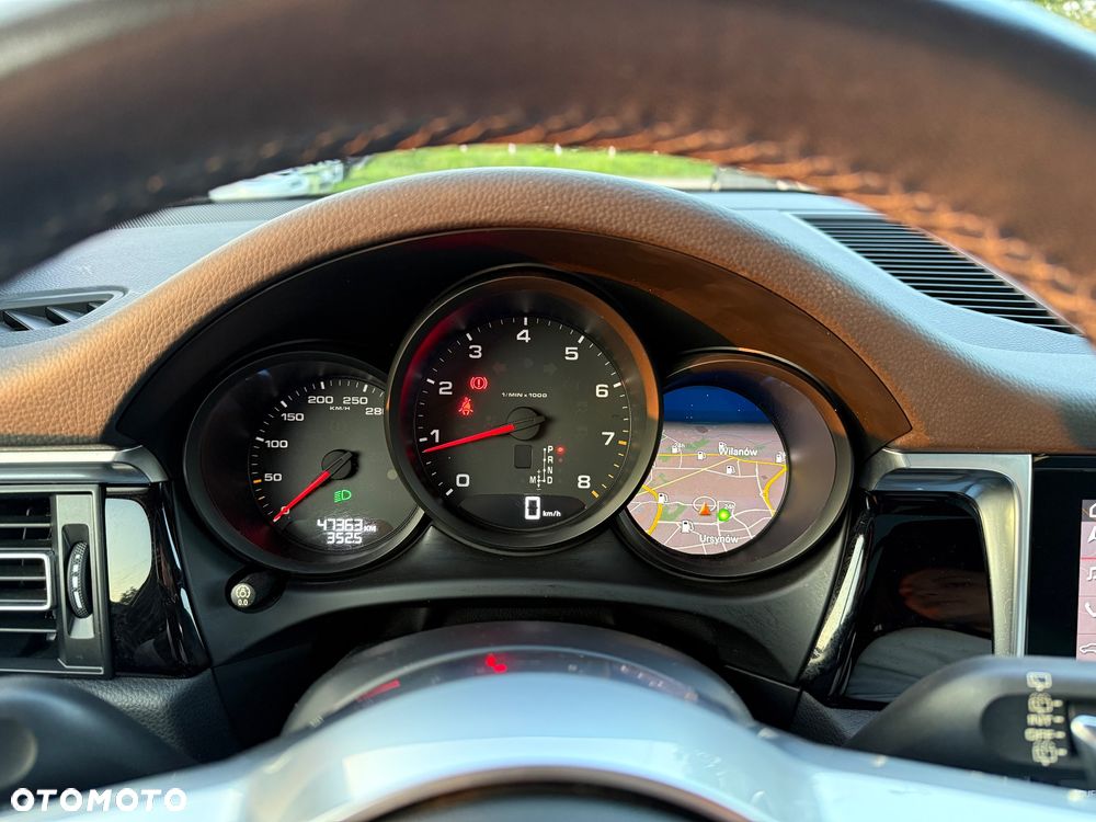 Porsche Macan Standard - 17