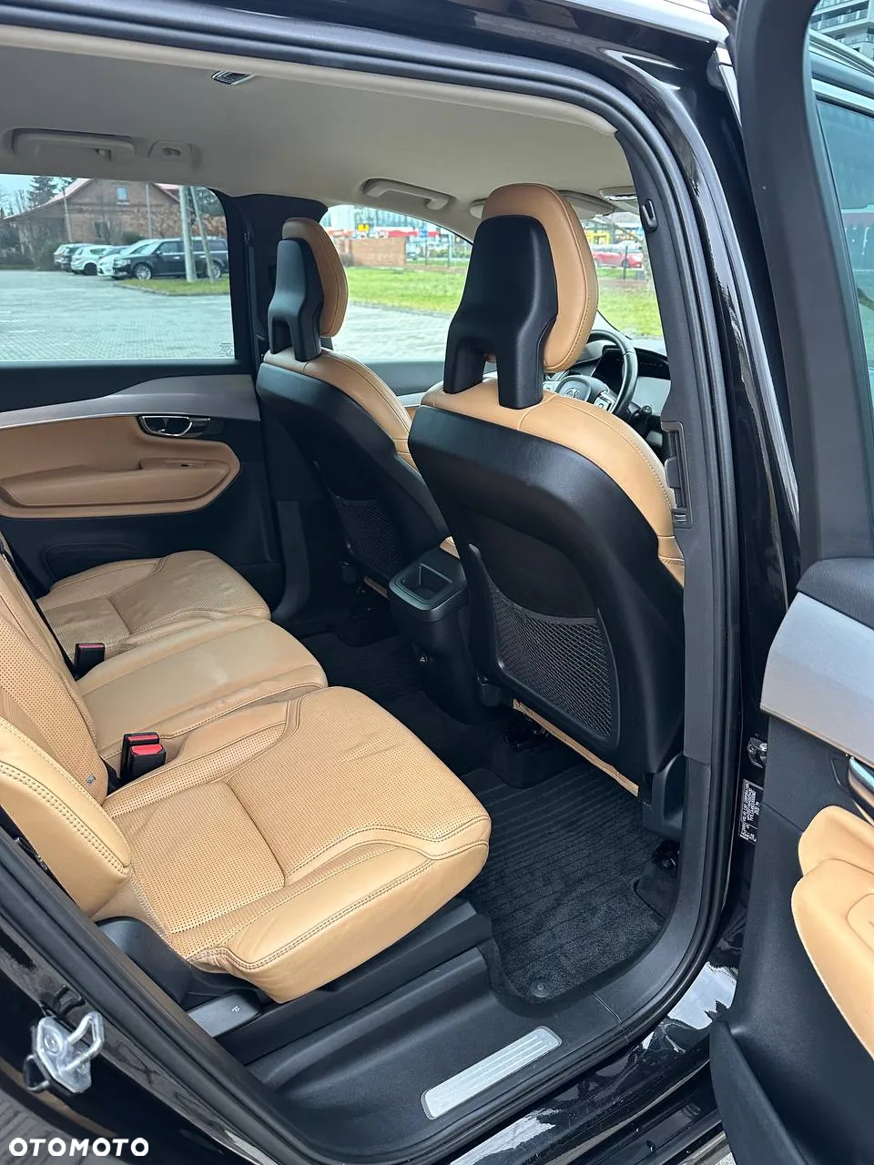 Volvo XC 90 - 8