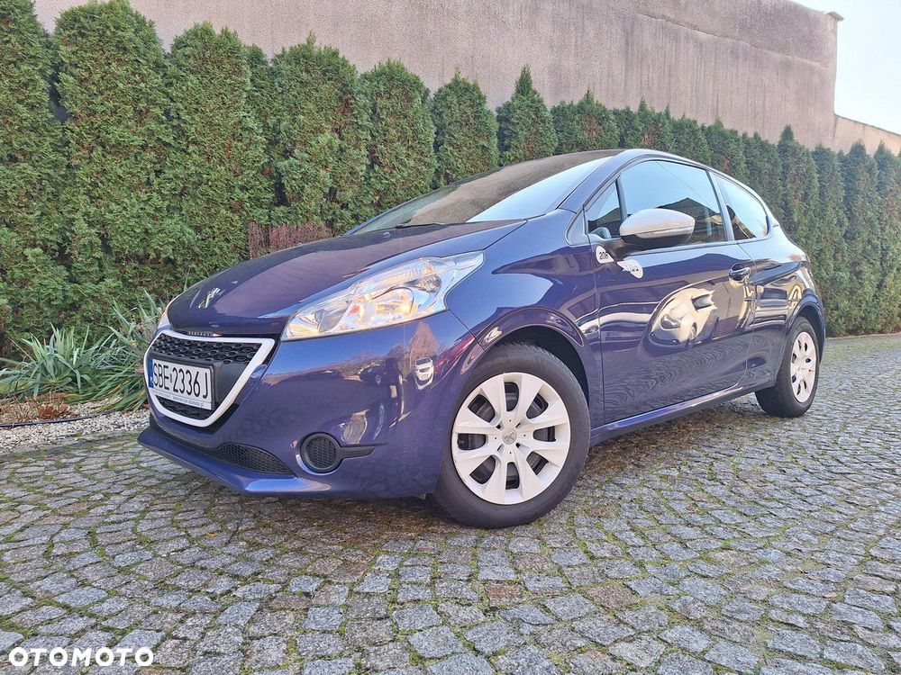 Peugeot 208 - 23