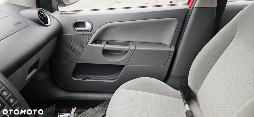 FORD FIESTA MK5 02 - 05 1.6 16V DURATEC FYJB - LICZNIK ZEGARY - 28