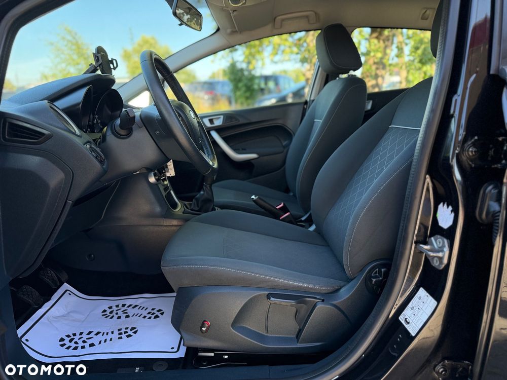 Ford Fiesta 1.25 Champions Edition - 13
