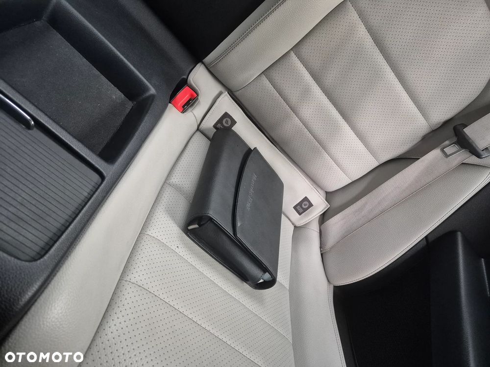 Mercedes-Benz Klasa C 220 CDI DPF (BlueEFFICIENCY) 7G-TRONIC - 16