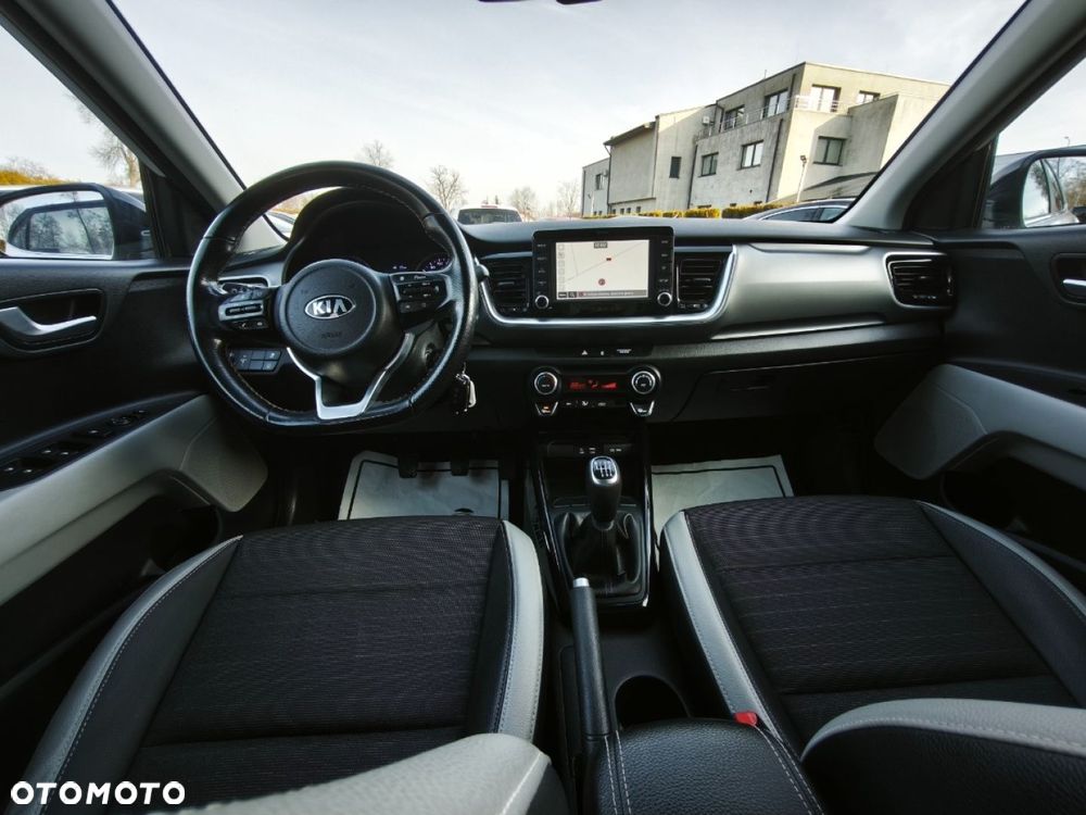 Kia Stonic - 8