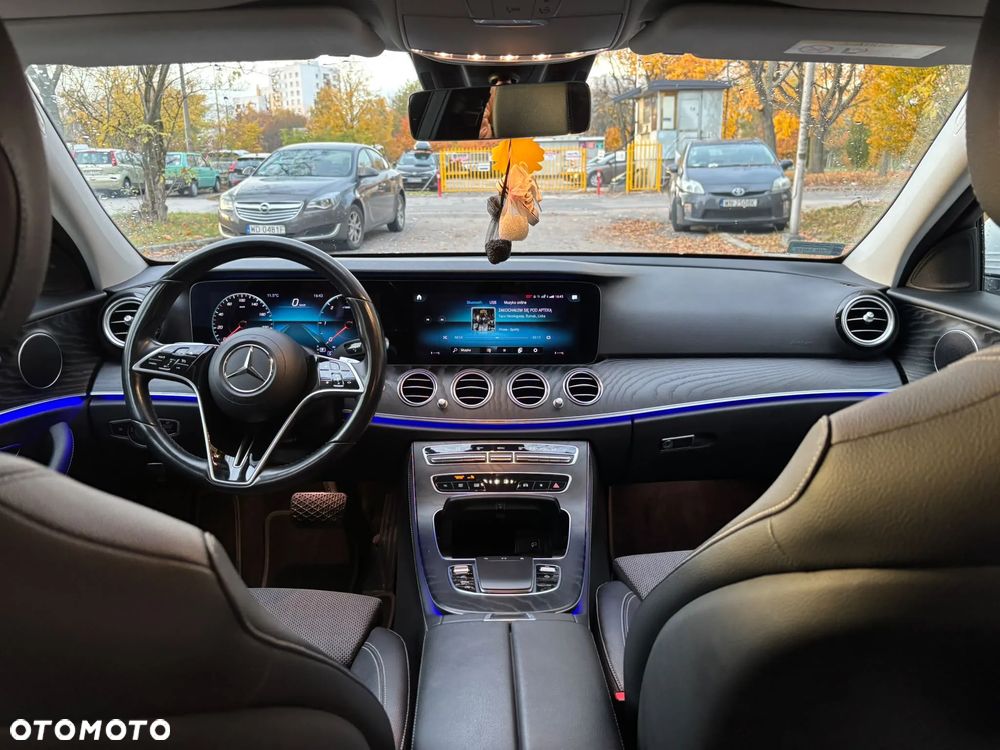 Mercedes-Benz Klasa E 220 d Avantgarde - 19