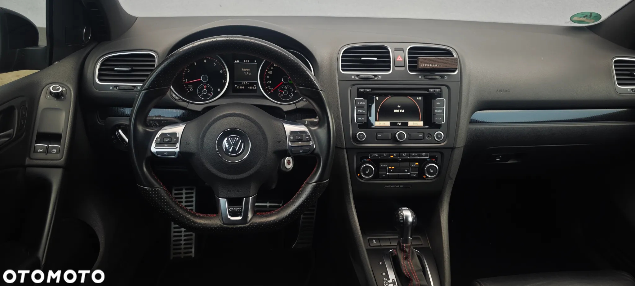 Volkswagen Golf 2.0 GTI DSG Edition 35 - 8