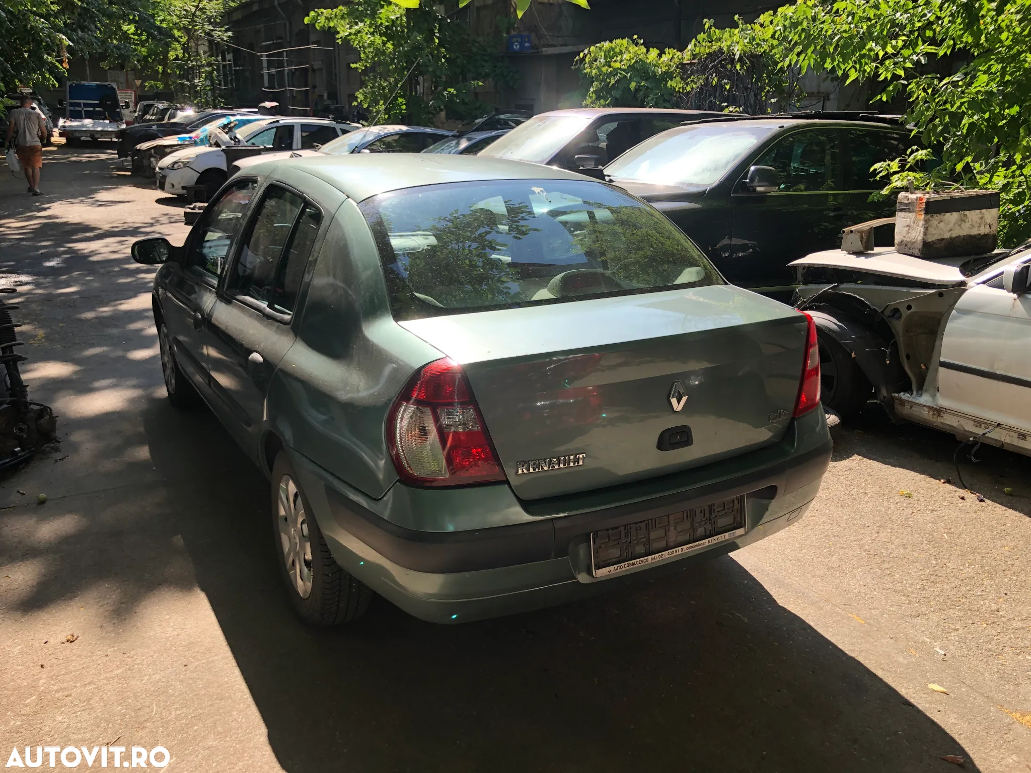 Dezmembrez Renault Clio Symbol 2005 verde 1,5 dci - 4