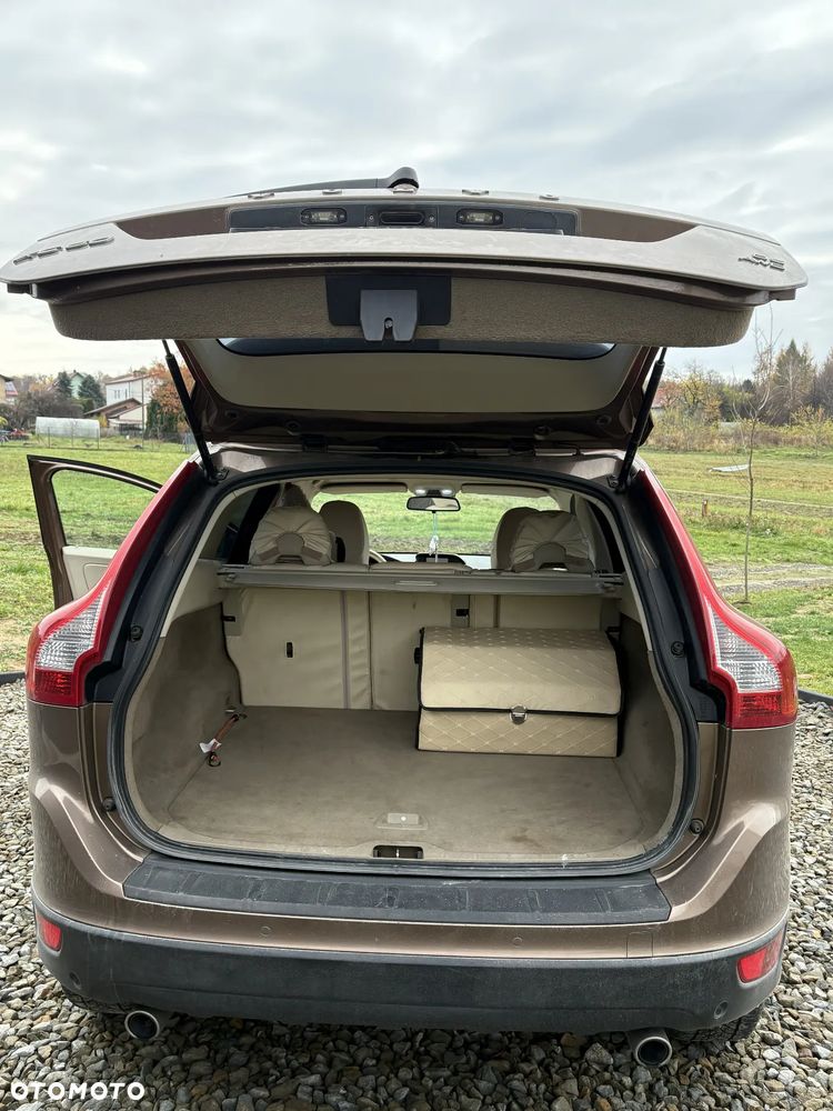 Volvo XC 60 D5 AWD - 7