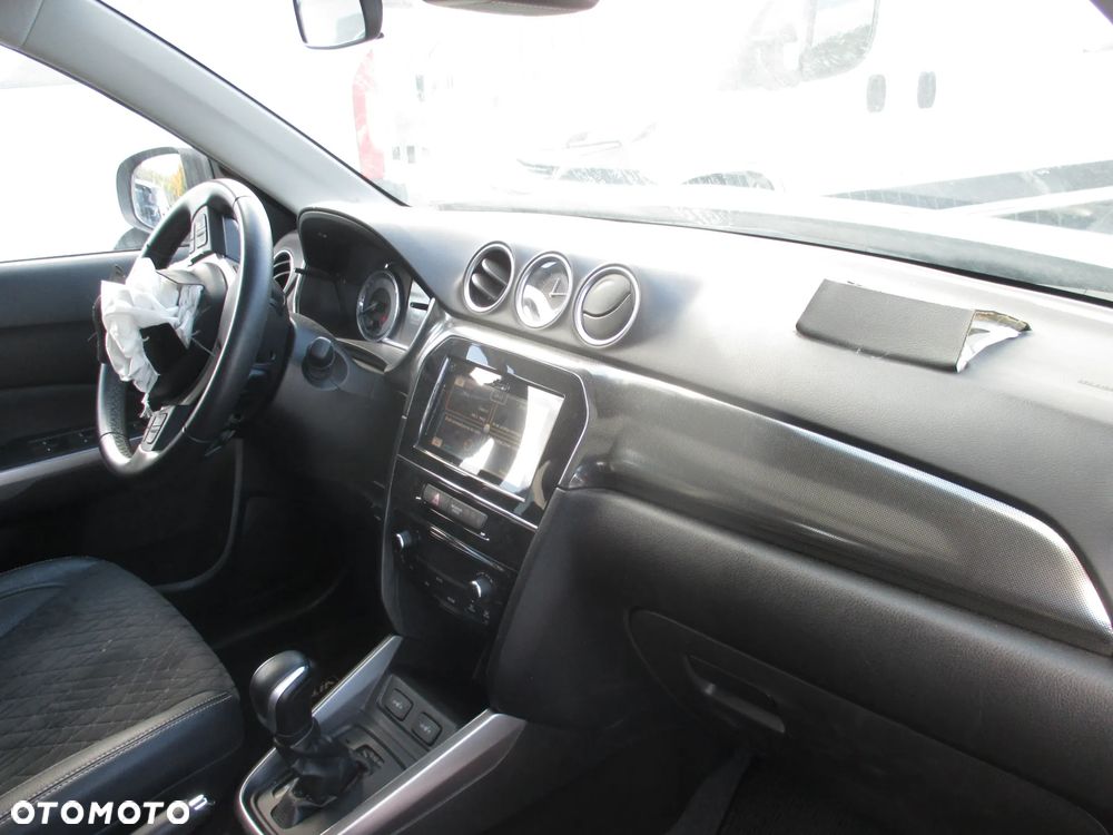 Suzuki Vitara - 10