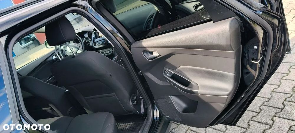 Ford Focus Turnier 1.5 EcoBlue Start-Stopp-System ACTIVE X - 15