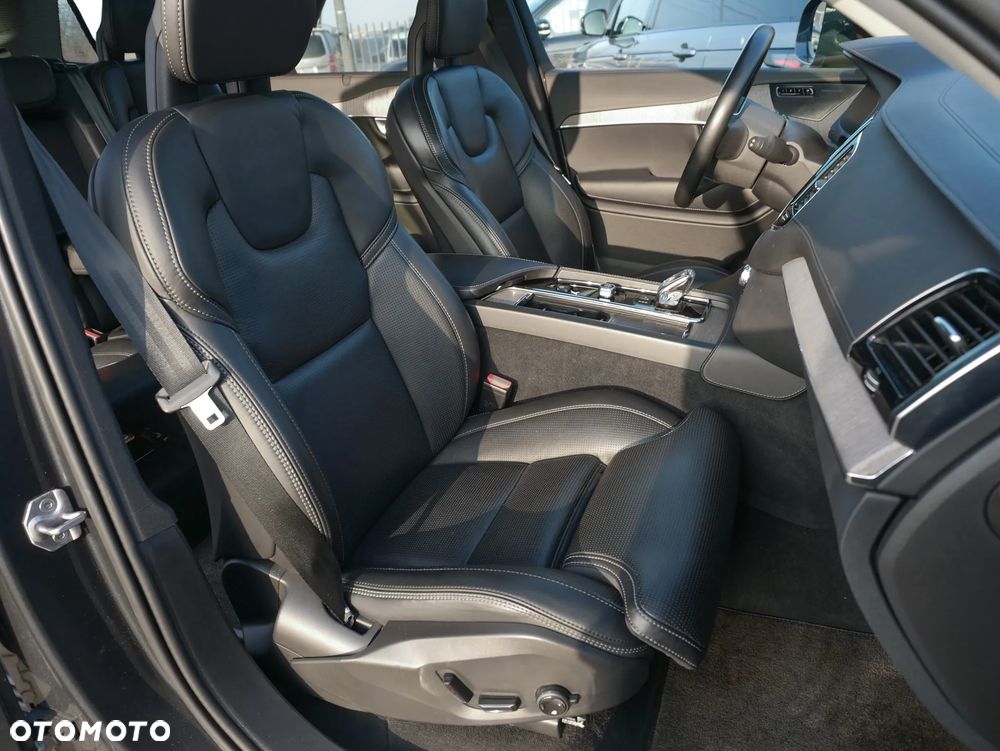 Volvo XC 90 T8 AWD Twin Engine Geartronic Inscription - 25
