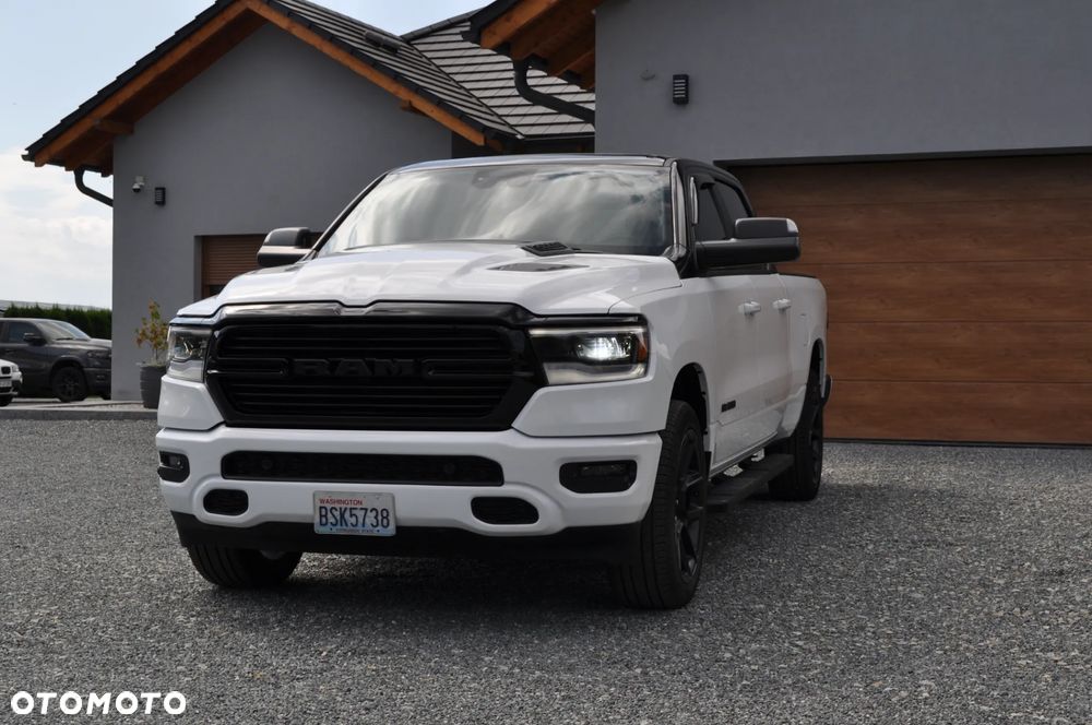 RAM 1500 5.7 Crew Cab Longbed Laramie Sport