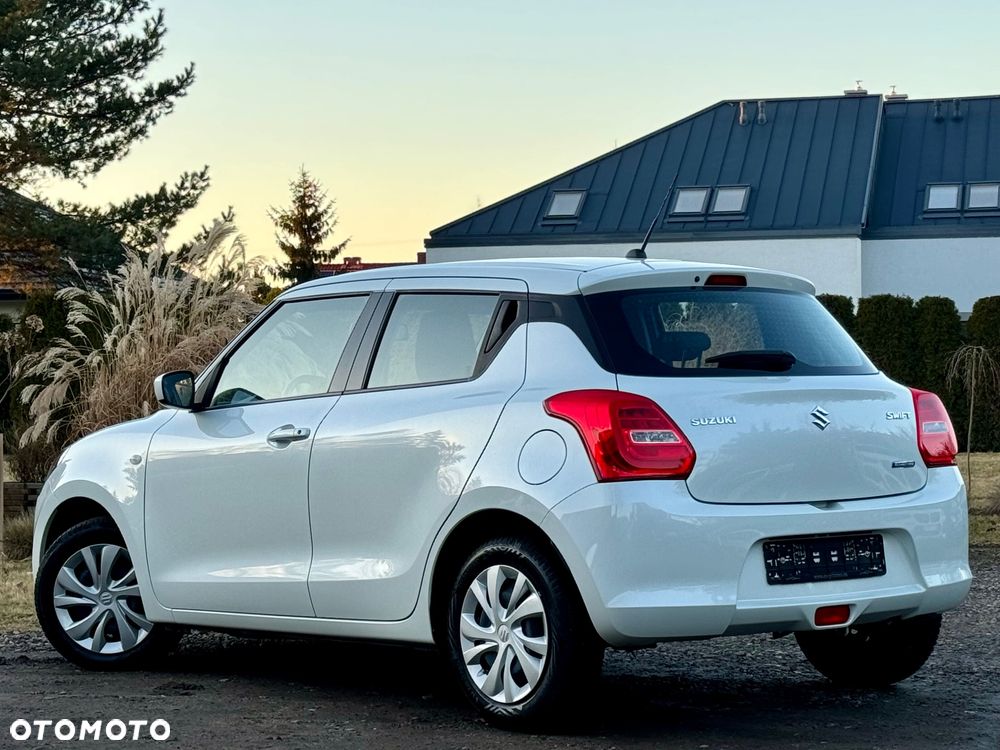 Suzuki Swift - 8