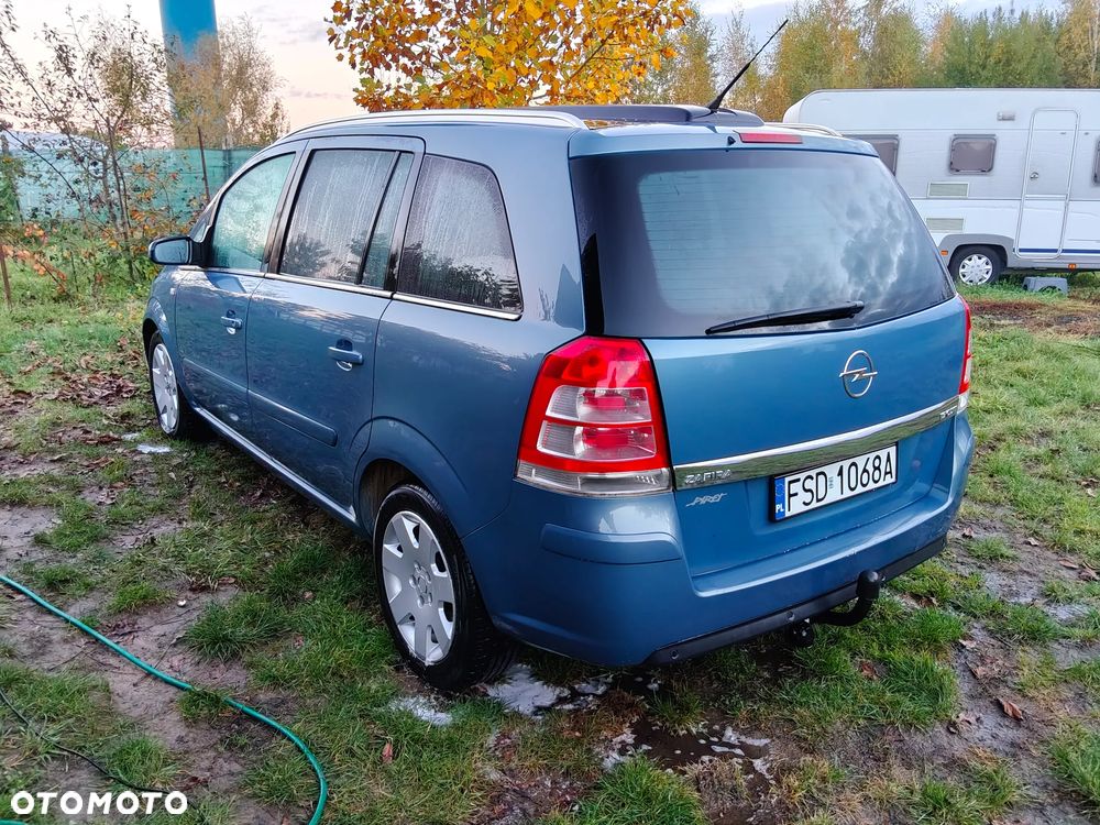 Opel Zafira 1.9 CDTI Cosmo - 2