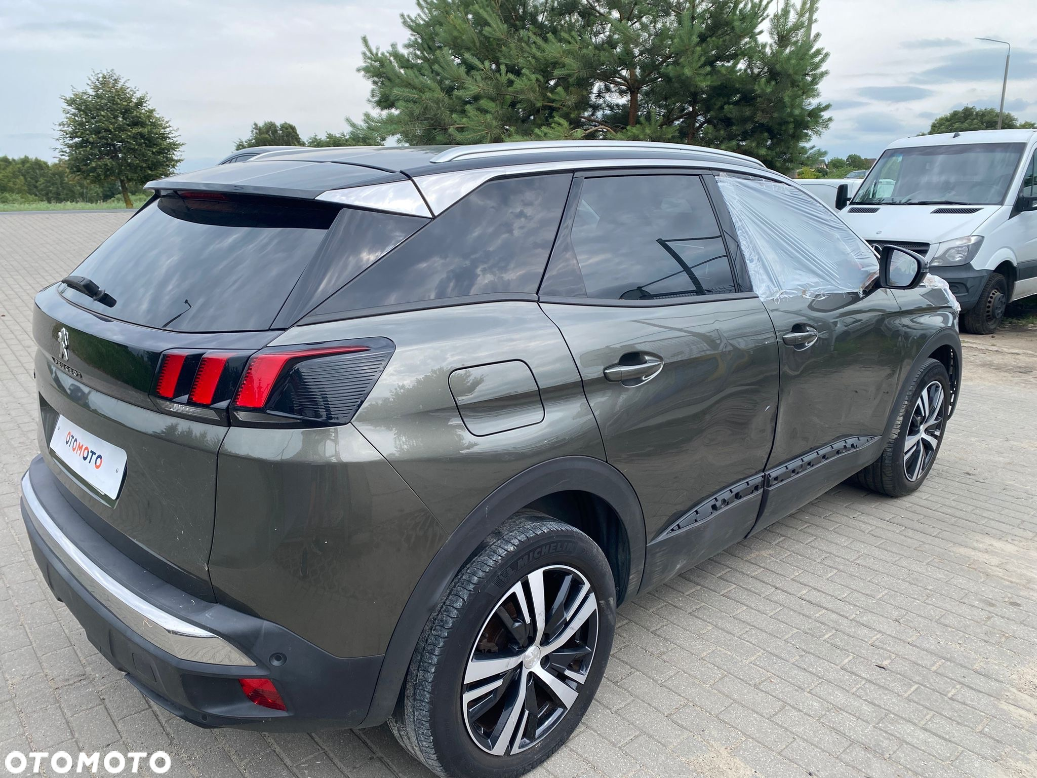 Peugeot 3008 PureTech 130 Stop & Start GPF EAT8 Active Pack - 3