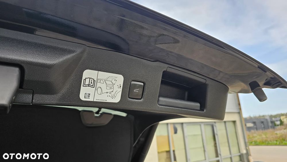 Ford Kuga 2.5P PHEV FWD ST-Line X - 31