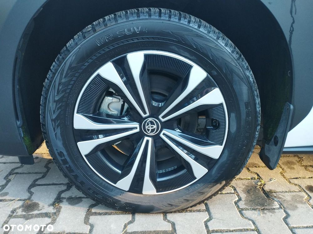 Toyota bZ4X - 15