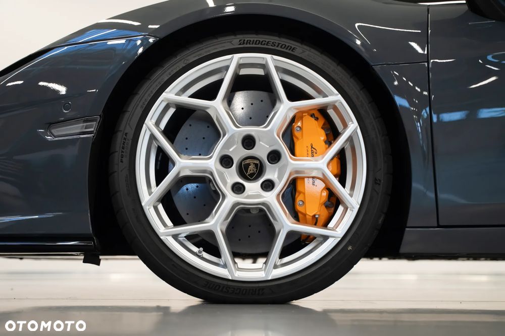 Lamborghini Temerario - 12