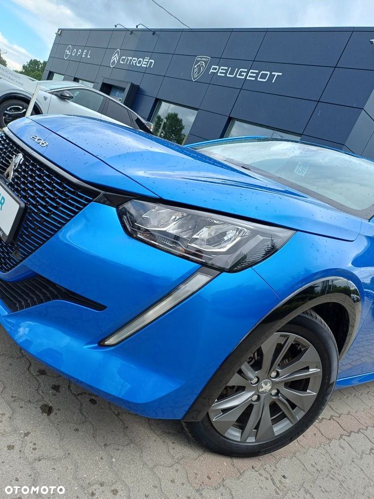 Peugeot 208 - 10