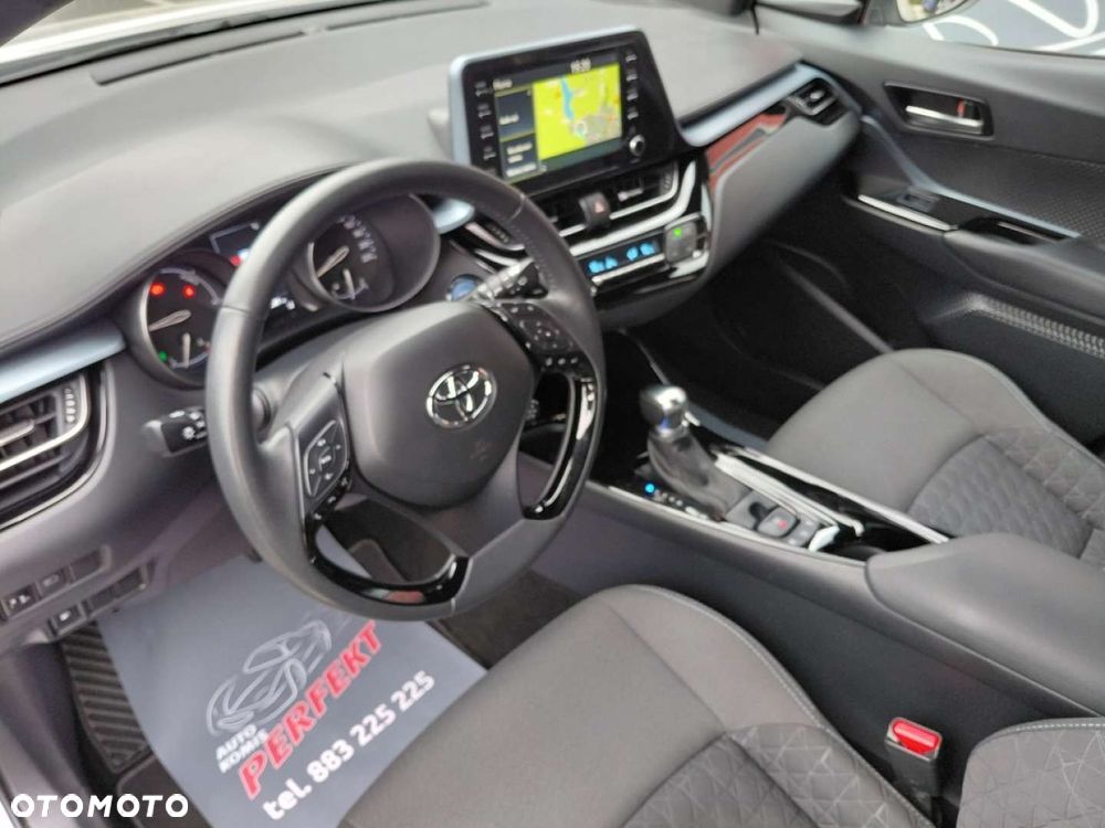 Toyota C-HR - 14