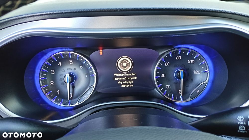 Chrysler Pacifica - 10