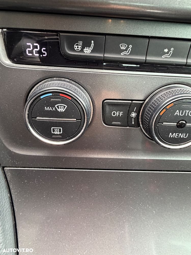 Volkswagen Golf 1.6 TDI BlueMotion Technology DSG Cup - 19