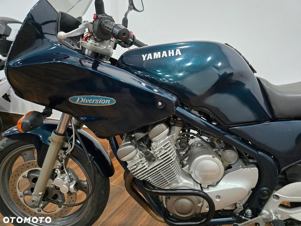Yamaha XJ - 9