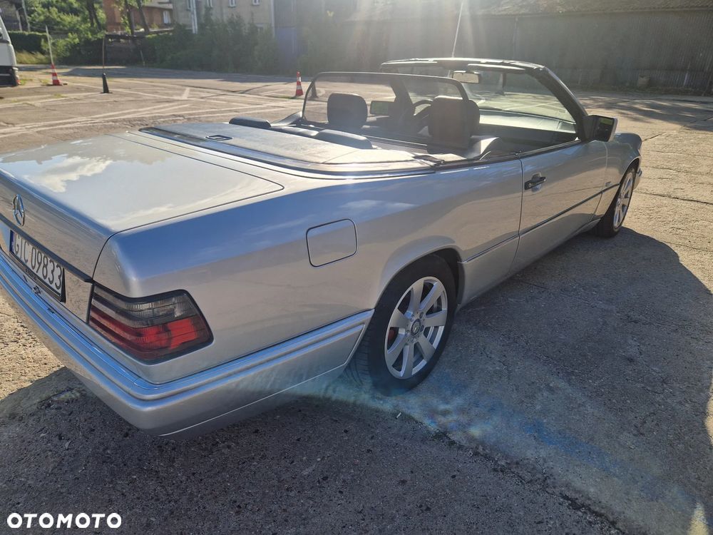 Mercedes-Benz Klasa E - 17