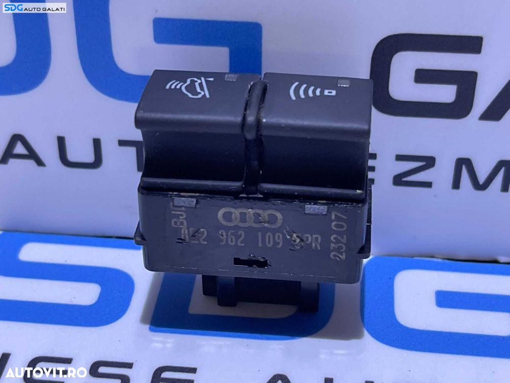 Buton Butoane Alarma Audi A4 B6 2001 - 2005 Cod 8E2962109 - 2