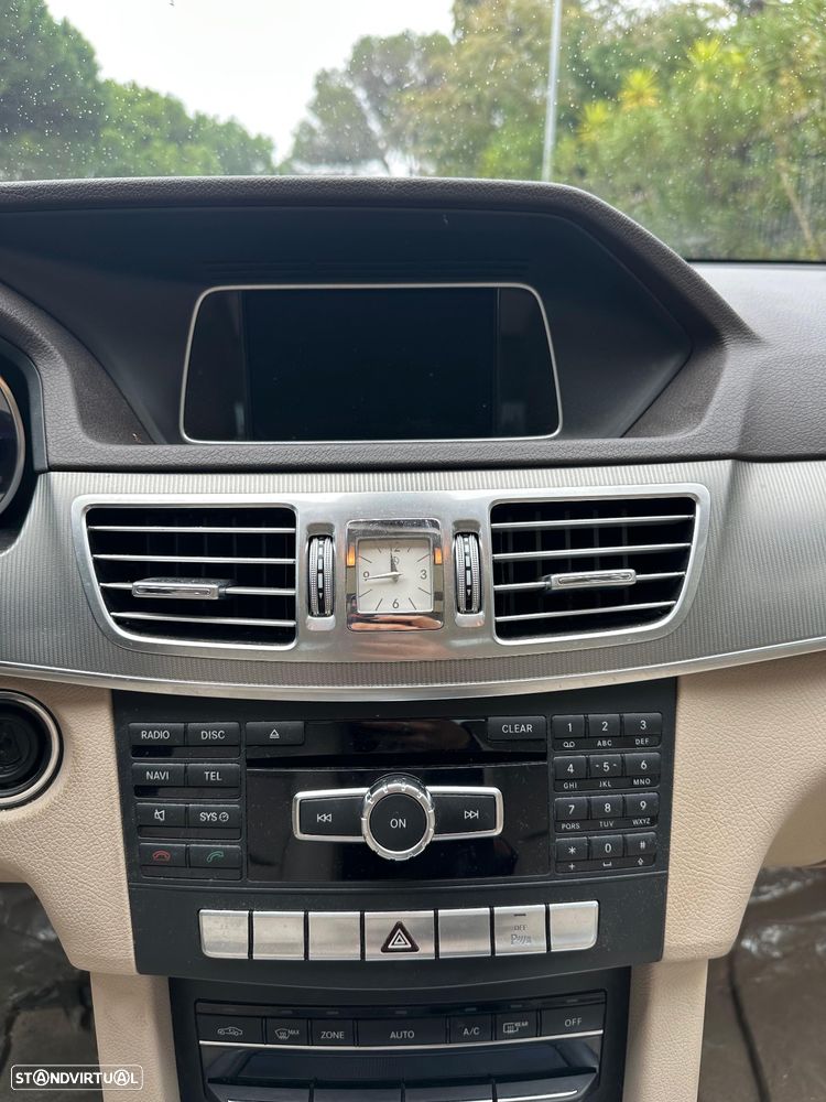 Mercedes-Benz E 300 Bluetec Hybrid Avantgarde - 15