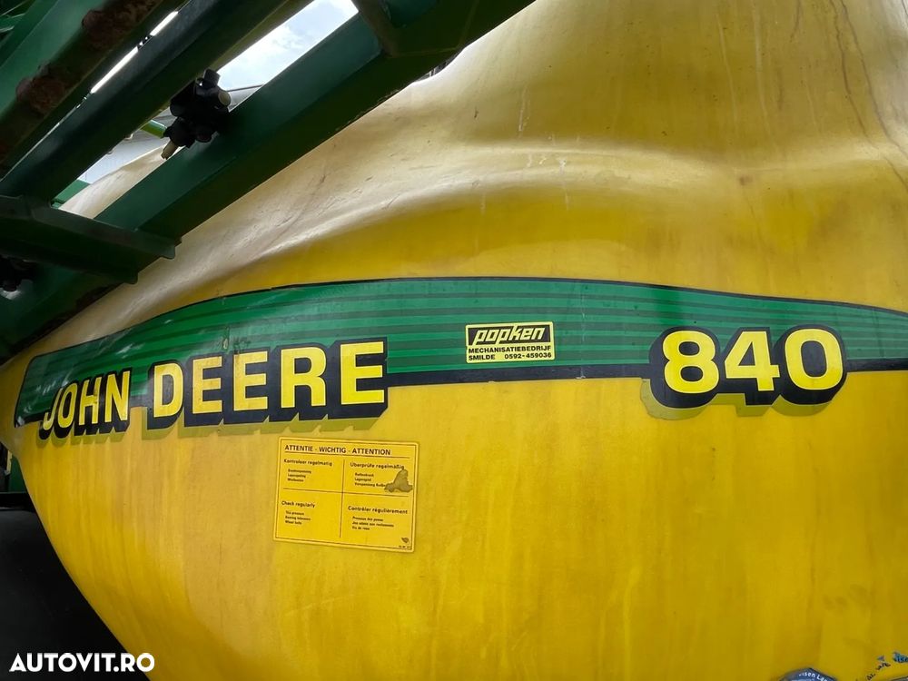 John Deere 840 - 11