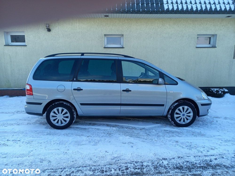 Ford Galaxy 1.9 TDI Ghia - 11