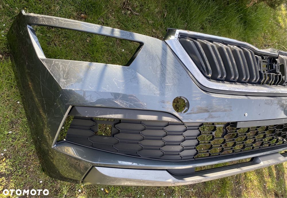 SKODA KAMIQ zderzak przedni przód metal grau - 5