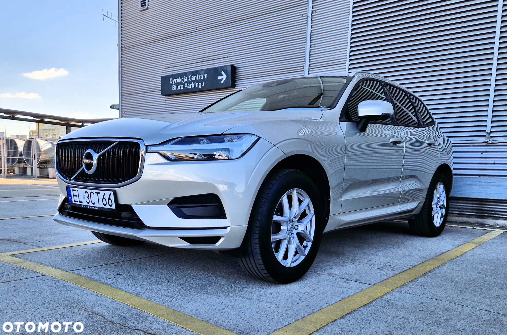 Volvo XC 60 D4 SCR Momentum - 5