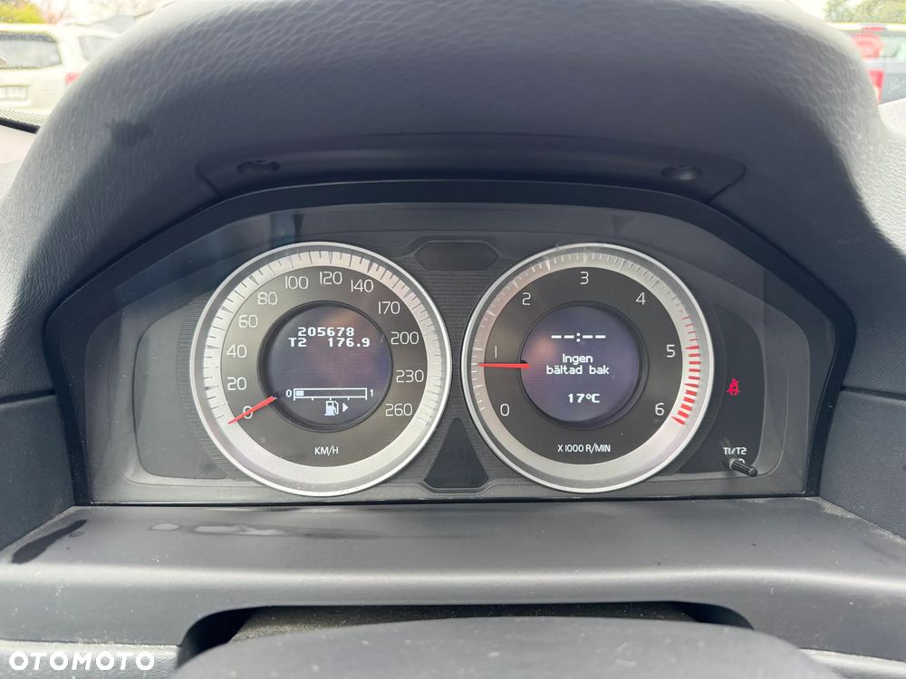 Volvo V70 D4 Momentum - 6