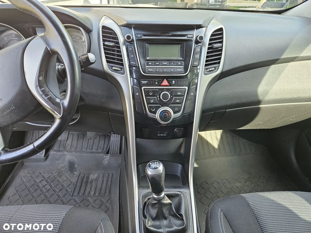 Hyundai i30 - 11