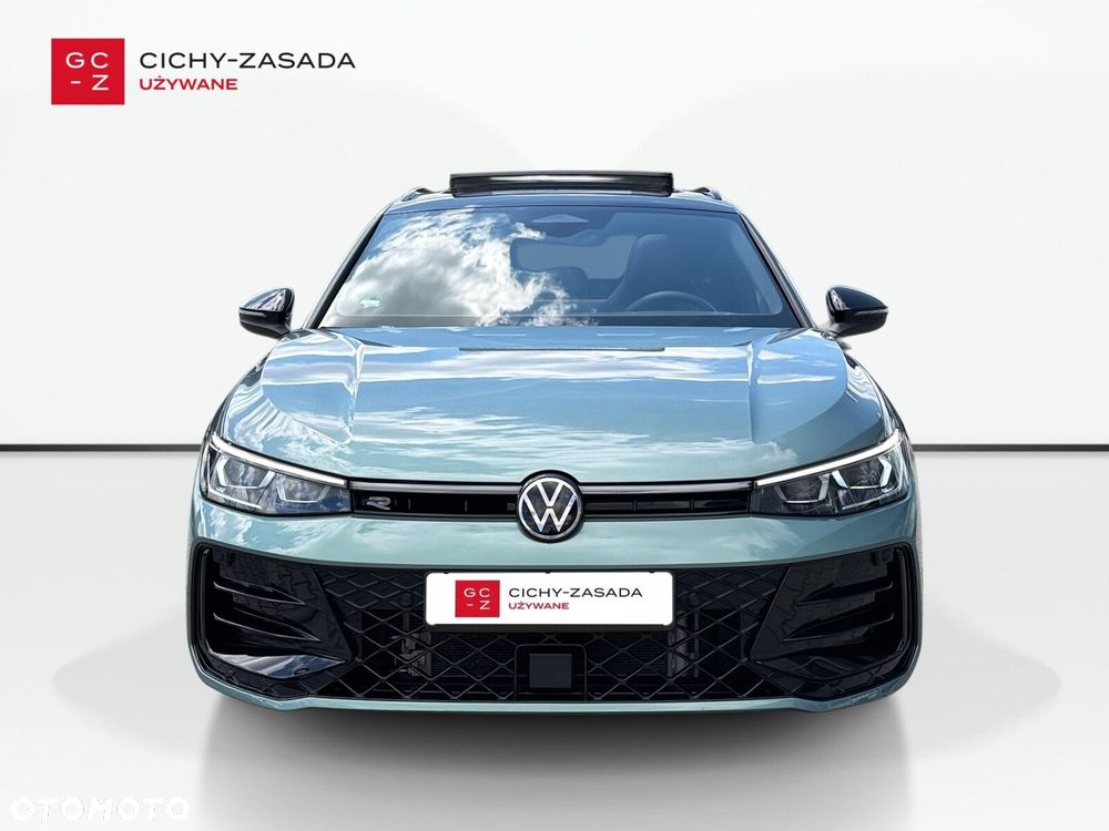 Volkswagen Passat Variant 2.0 TDI SCR 4Mot R-Line DSG - 9