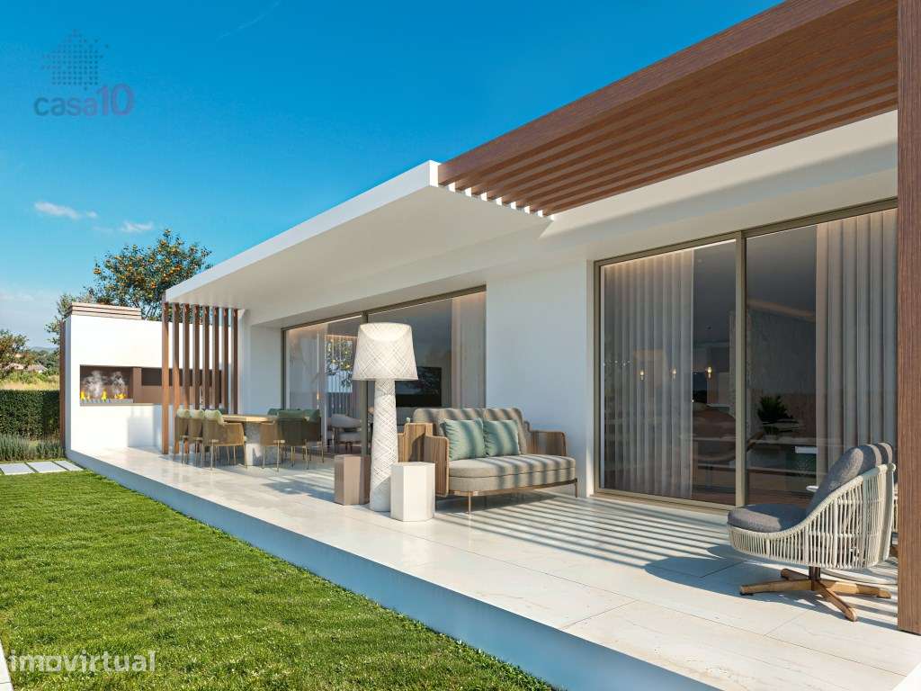 Vende-se Moradia Contemporânea com Piscina e Vista Golfe em Vila No... - Grande imagem: 3/28