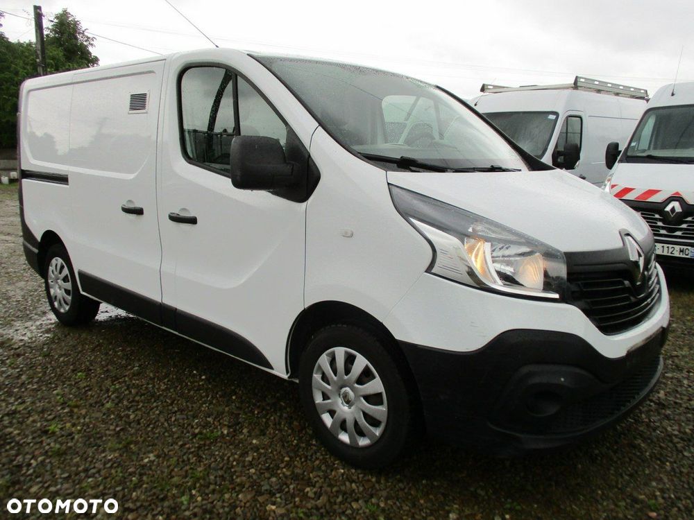 Renault Trafic - 2