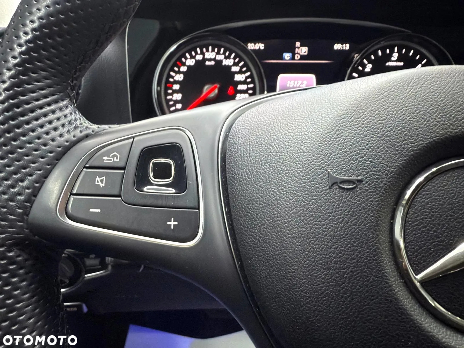 Mercedes-Benz Klasa E 220 d T 9G-TRONIC Avantgarde - 16