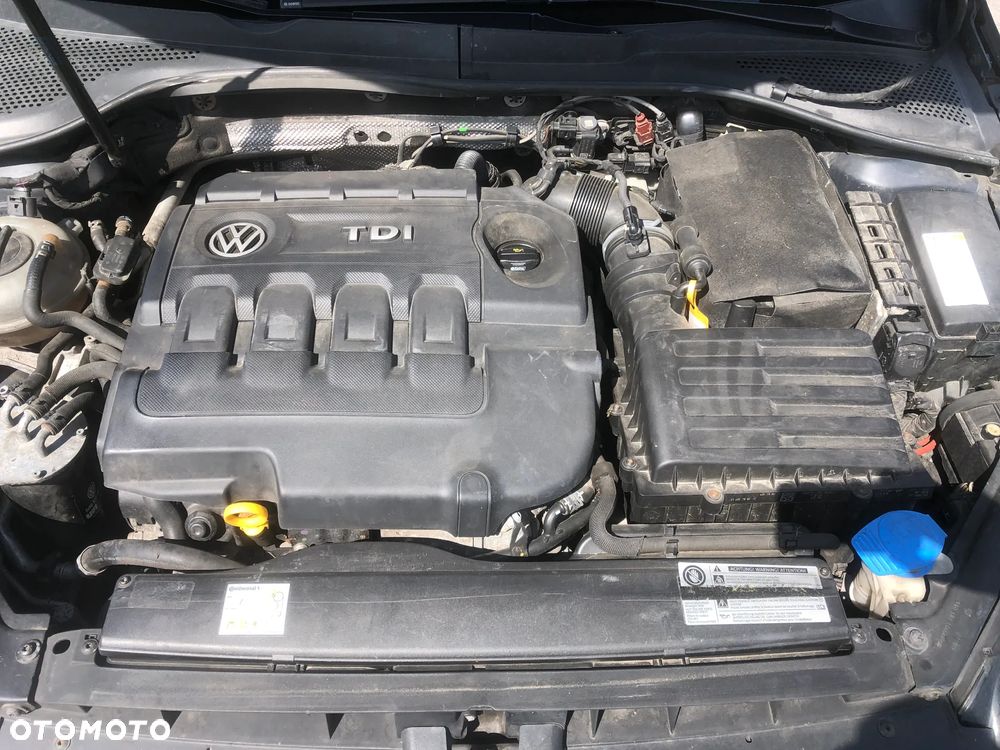 Volkswagen Golf - 10