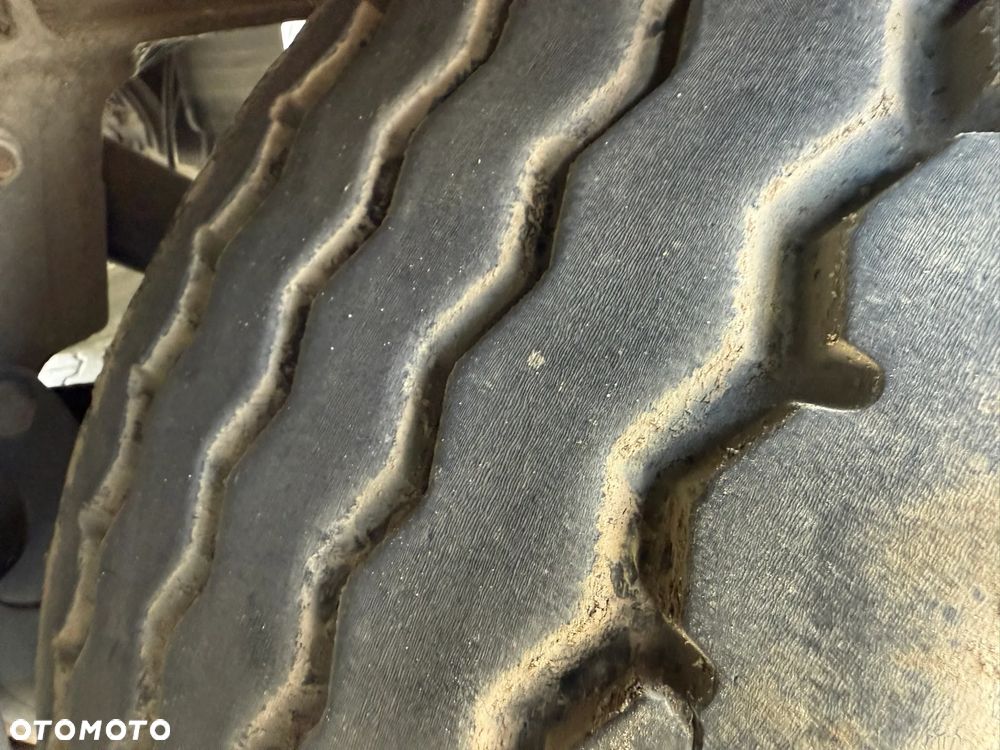 Schmitz Cargobull - 12