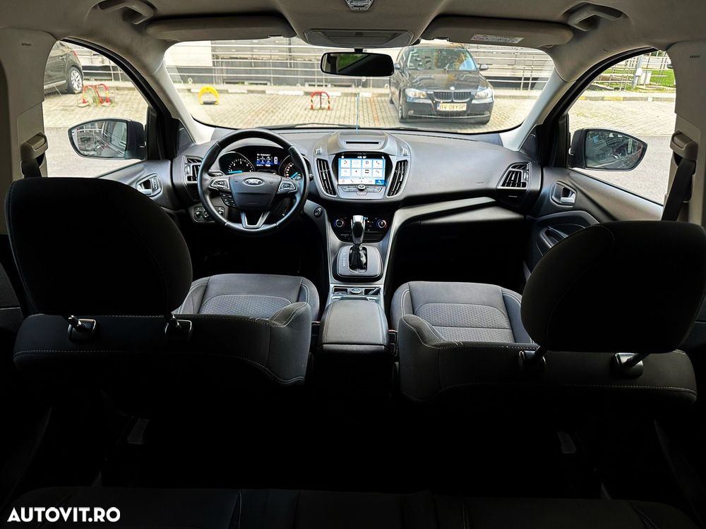 Ford Kuga 2.0 TDCi 4x4 Aut. Business Edition - 28